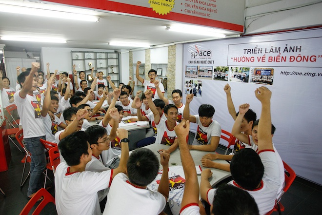 Clip ky ten len ao huong ve Bien Dong cua sinh vien hinh anh