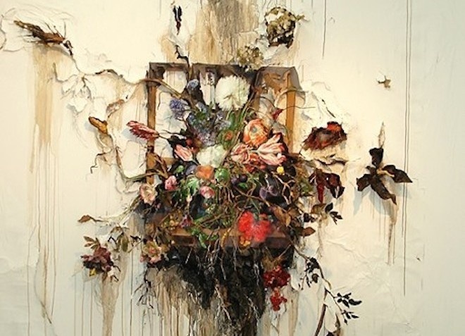 Co gai dam me nghe thuat sap dat do nat hinh anh