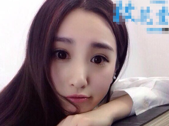 Dung nhan hoa khoi dai hoc xinh hon Duong Mich hinh anh