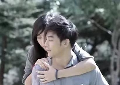 Clip tinh yeu gay xuc dong hinh anh