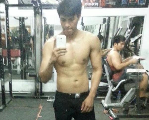 Thân hình nóng bỏng.