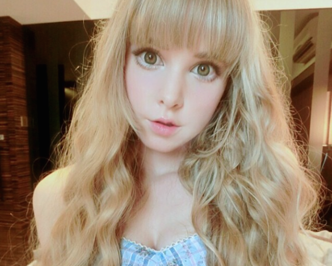 Hot girl mat to tron noi tieng tai Nhat Ban hinh anh