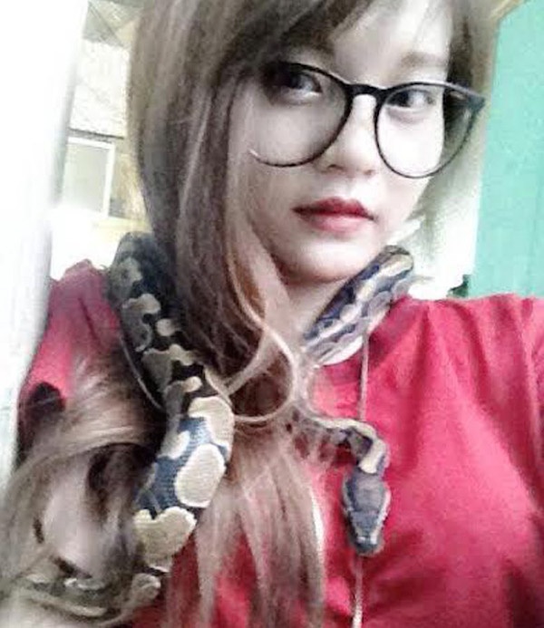 Trà My và người bạn trăn thân thiết của mình.