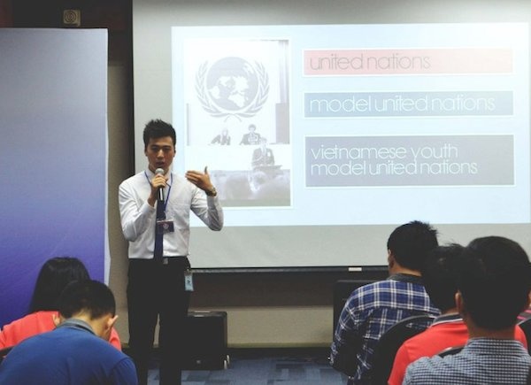 Gioi tre Viet thu vao vai nha ngoai giao tai Lien hop quoc hinh anh