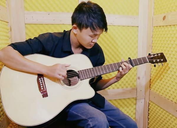 Clip choi guitar 'Em cua ngay hom qua' hut gan trieu like hinh anh