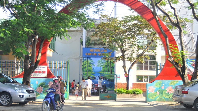 Trường mầm non Hoa Sen được “bổ sung” 90 cháu là con cháu các sếp.