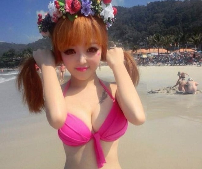 Than hinh bat can doi cua bup be song 19 tuoi hinh anh