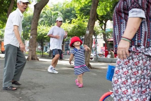 Hay bức ảnh biểu diễn thời trang của một “model nhí” đầy hồn nhiên, tinh nghịch ở thành phố Hồ Chí Minh.