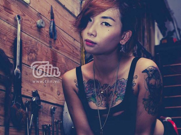 8X Ha thanh va bo suu tap 30 hinh xam tren co the hinh anh