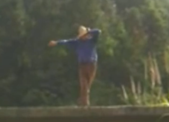 Clip chang nong dan nhay Michael Jackson hinh anh