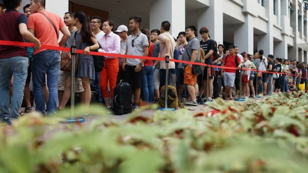 Teen va con cuong iPhone hinh anh