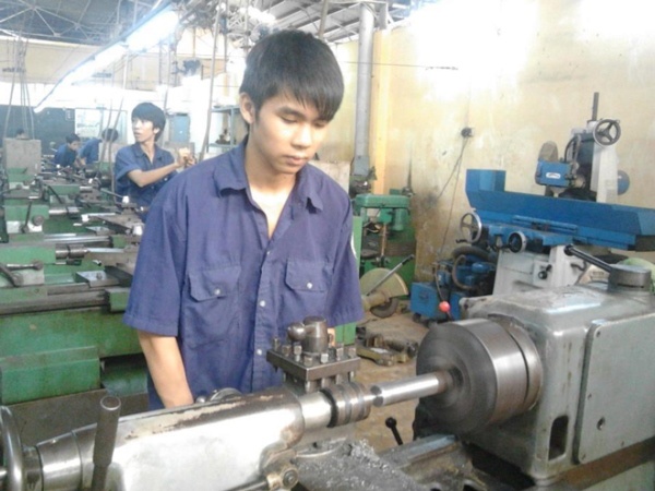 Gap chang trai co doi tay vang hinh anh