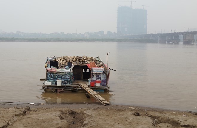 Gui nguoi 17 nam ngu voi em duoi gam cau hinh anh