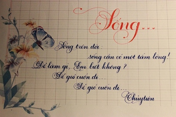 Nu sinh dai hoc Cong doan xinh xan viet chu dep nhu in hinh anh