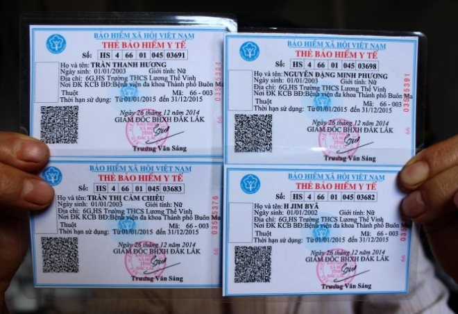 Lanh dao bao hiem xin loi vu 50.000 the cung ngay sinh hinh anh