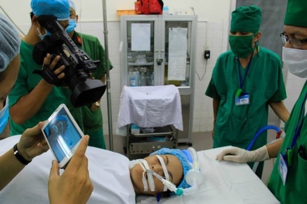 Su that clip khoanh khac me tu biet con truoc khi qua doi hinh anh