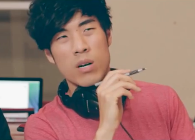 Clip khac biet giua thoi pho thong va dai hoc hinh anh