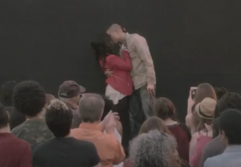 Clip thuc tinh tinh yeu thu hut 46 trieu luot xem hinh anh