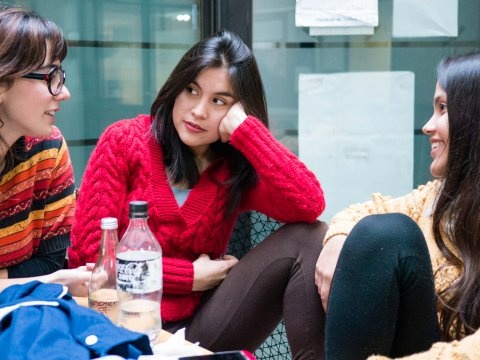 dieu khong nen noi voi dong nghiep anh 1