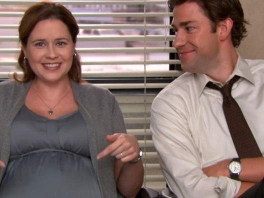 12 dieu tuyet doi khong noi voi dong nghiep hinh anh