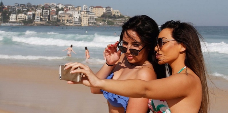 dieu khong nen noi voi dong nghiep anh 3