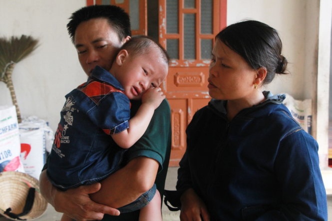 cô giáo bị ong đốt ảnh 1 co giao bi ong dot anh 1
