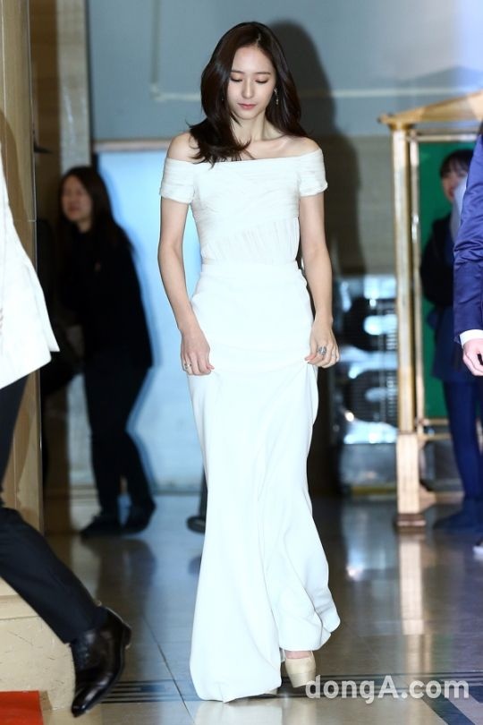 thời trang sự kiện của krystal ảnh 7 thoi trang su kien cua krystal anh 7