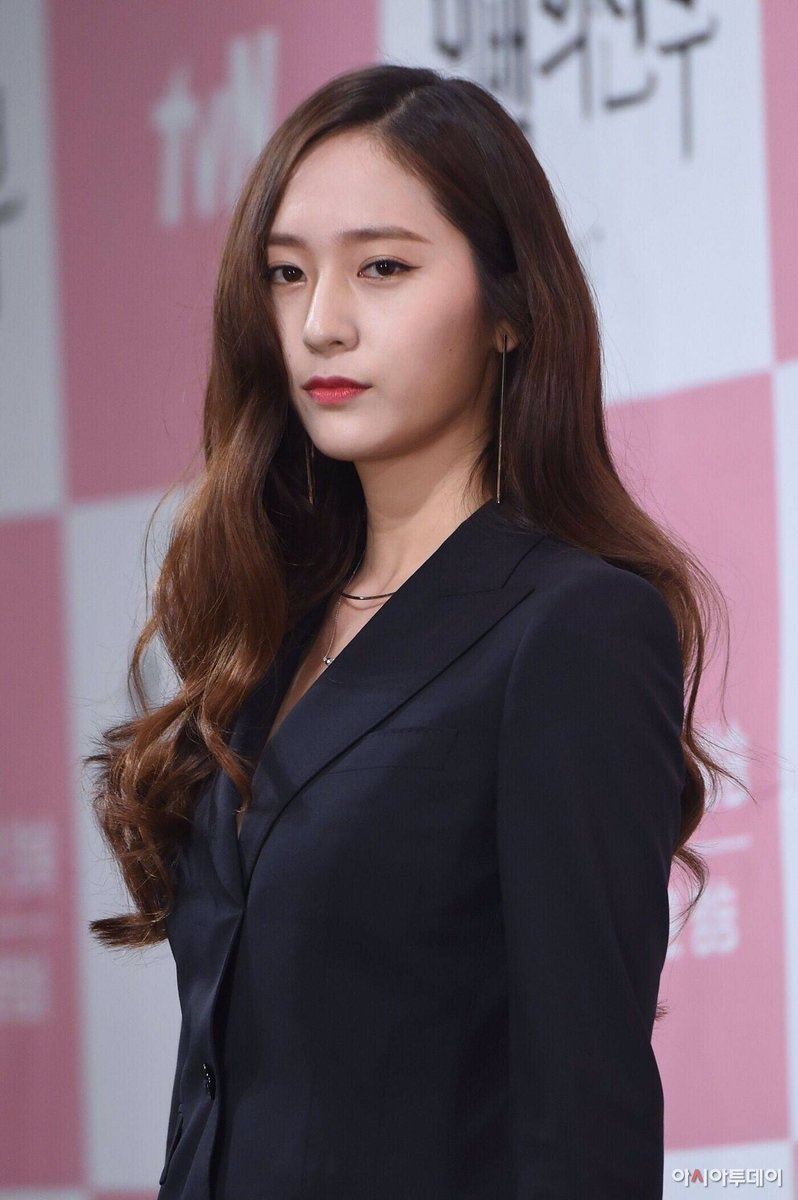 thời trang sự kiện của krystal ảnh 6 thoi trang su kien cua krystal anh 6