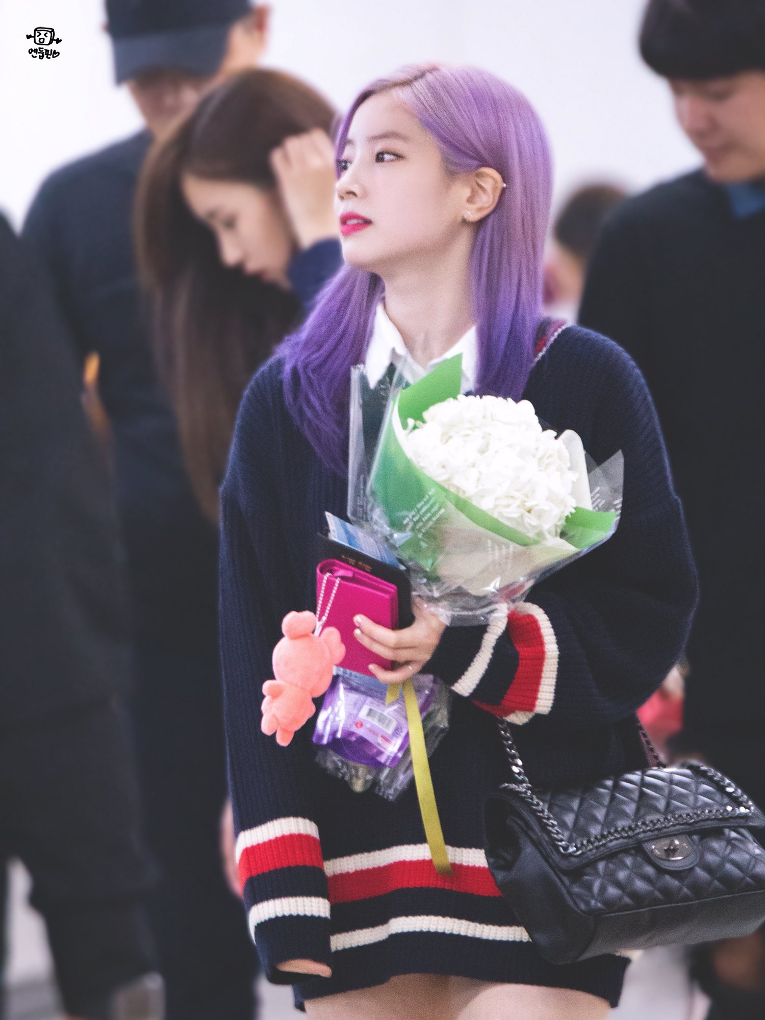 sao han nhuom toc tim anh 12