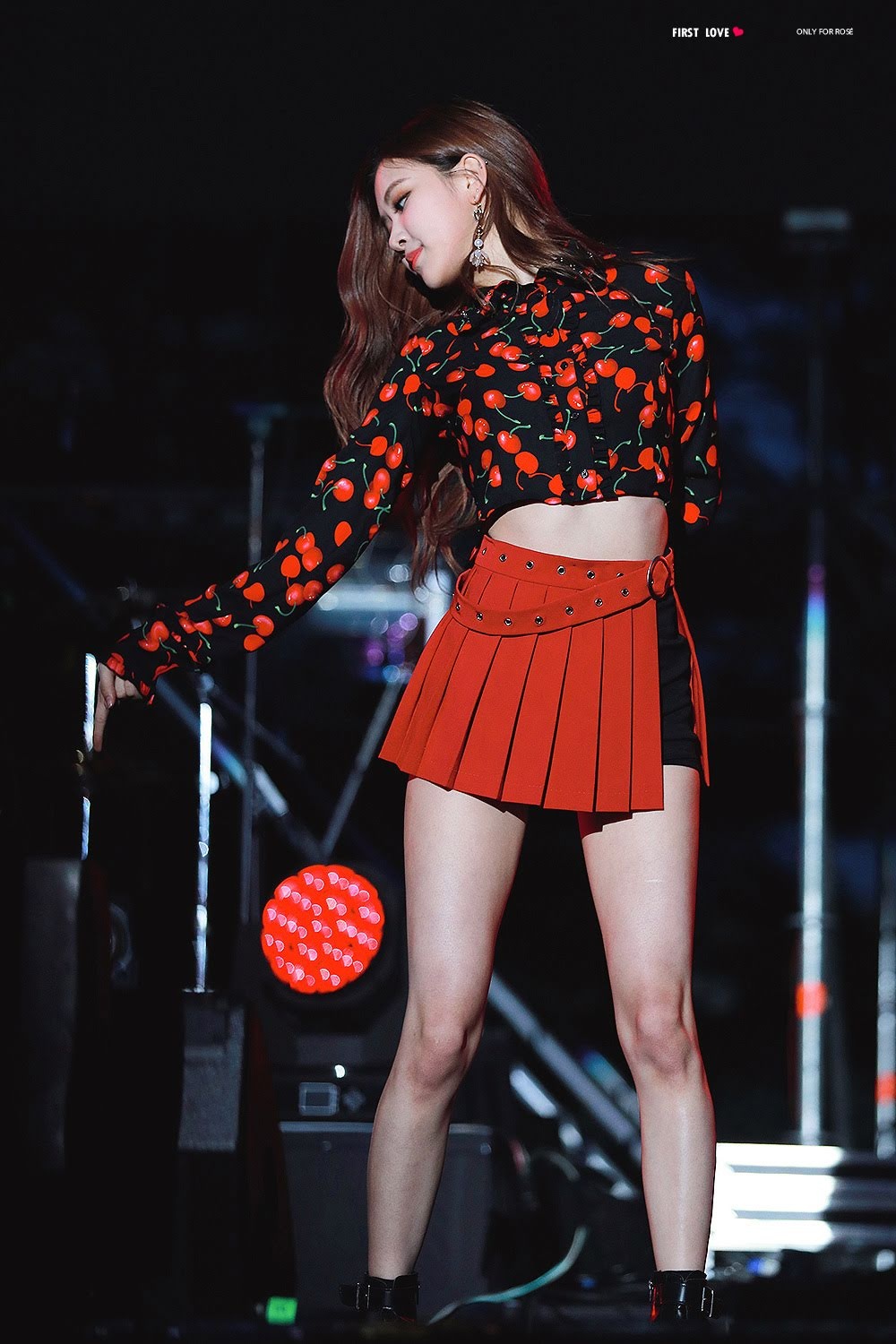 rosé diện đồ khoe dáng gợi cảm ảnh 7 rose dien do khoe dang goi cam anh 7