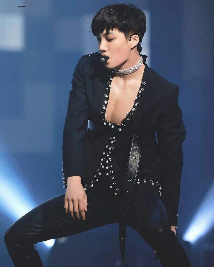 sao nam han dien do sexy anh 1