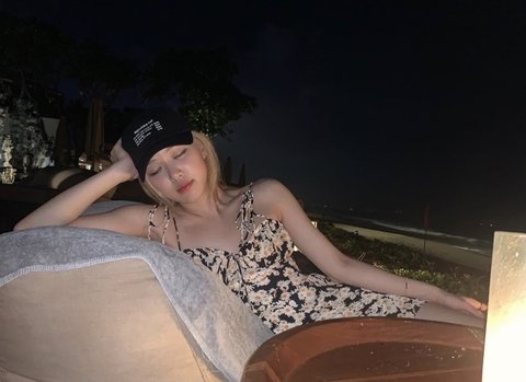 thoi trang doi thuong cua rose anh 1