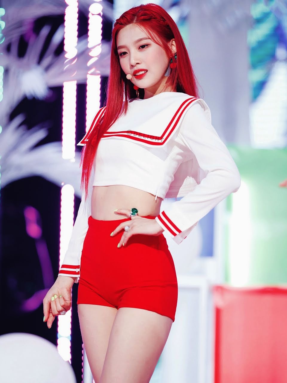 joy mặc đồ khoe dáng sexy ảnh 10 joy mac do khoe dang sexy anh 10