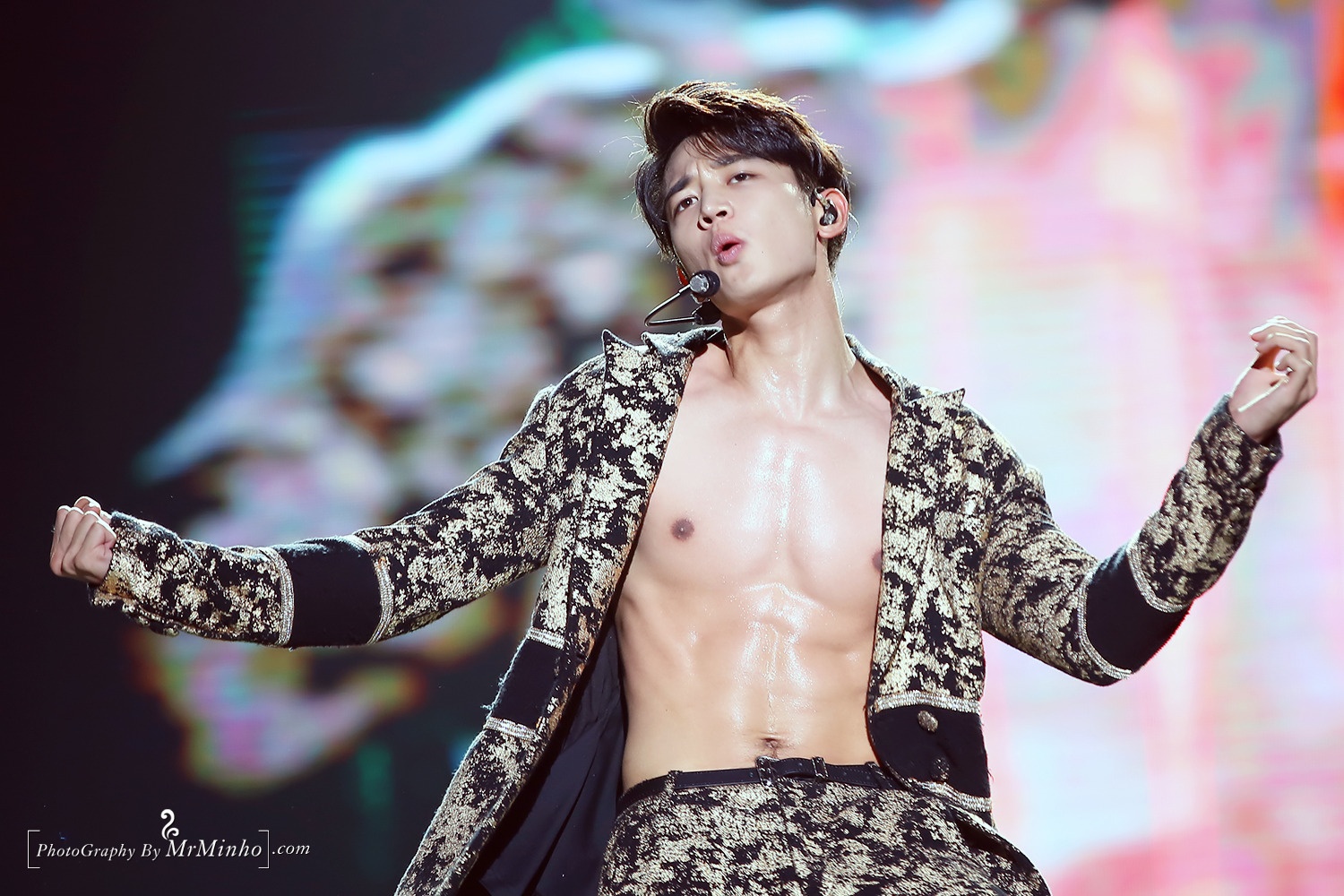 10 sao nam Han Quoc chuong mot khong cai cuc ao khoe body 6 mui hinh anh