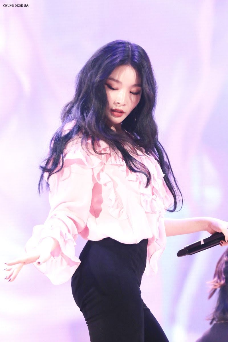 thời trang sân khấu Chungha ảnh 5 thoi trang san khau Chungha anh 5