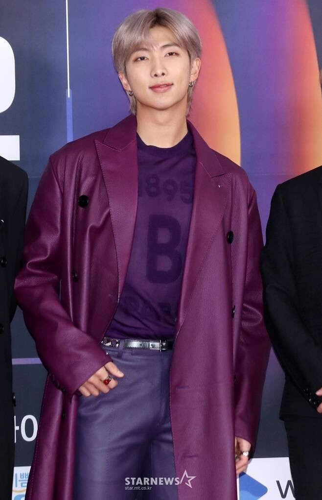 BTS mặc đẹp hơn người mẫu ảnh 16 BTS mac dep hon nguoi mau anh 16