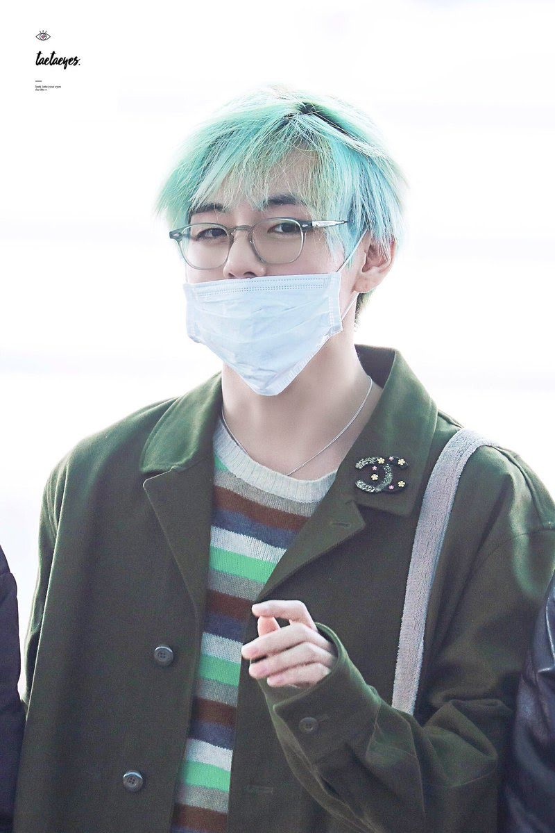 V nhuom toc giong mau trang phuc anh 7