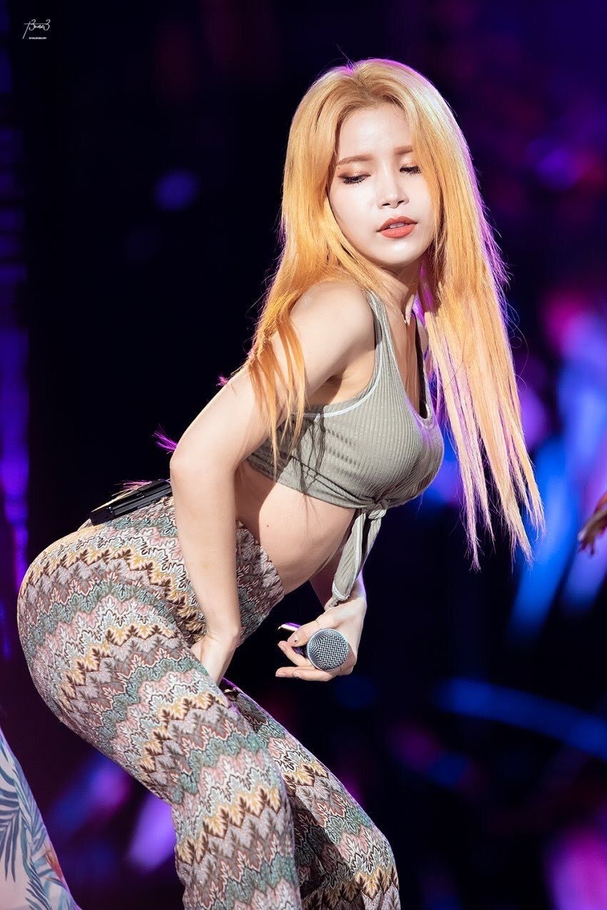 solar mặc đồ khoe dáng sexy ảnh 11 solar mac do khoe dang sexy anh 11