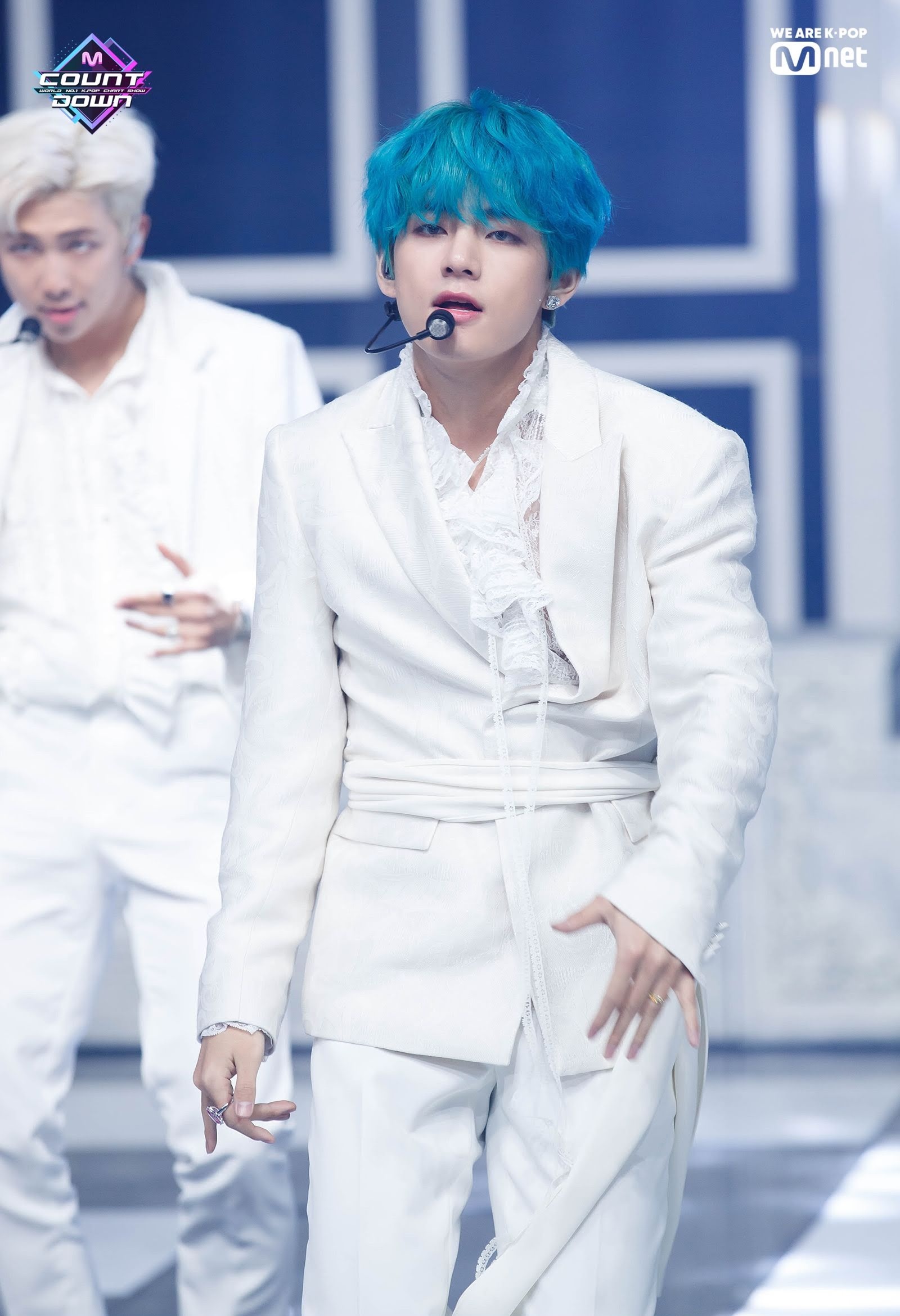 thoi trang san khau cua V anh 10