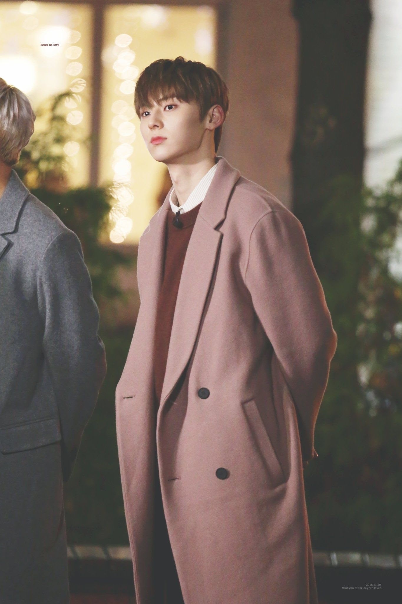 sao hàn mặc áo khoác dài ảnh 12 sao han mac ao khoac dai anh 12