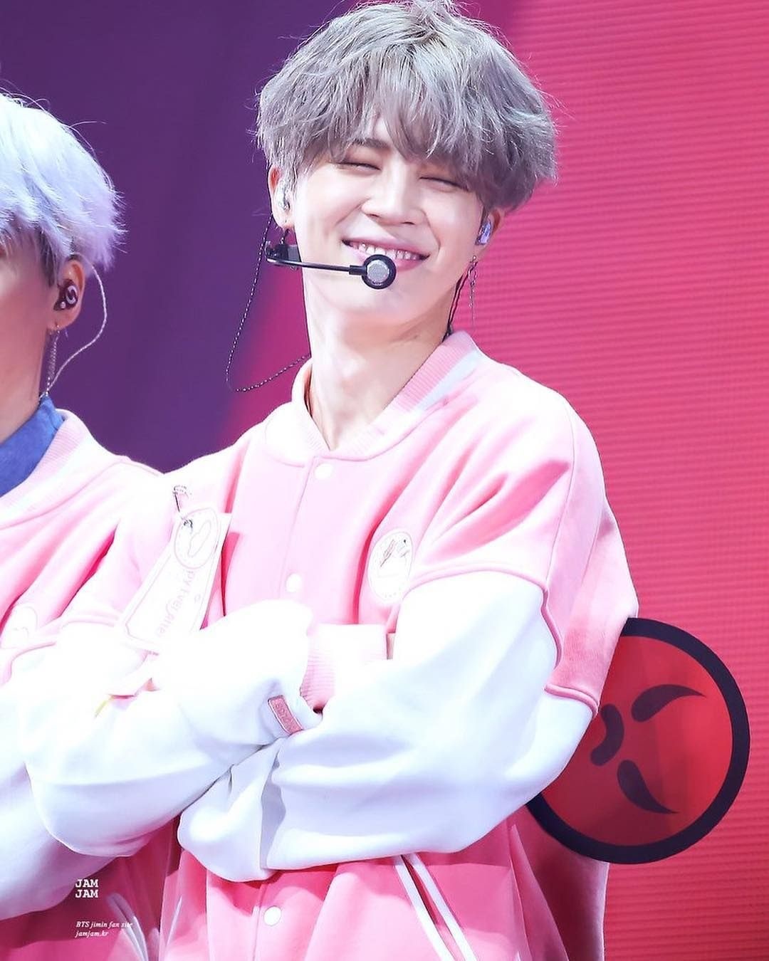 jimin mặc màu gì cũng đẹp ảnh 14 jimin mac mau gi cung dep anh 14