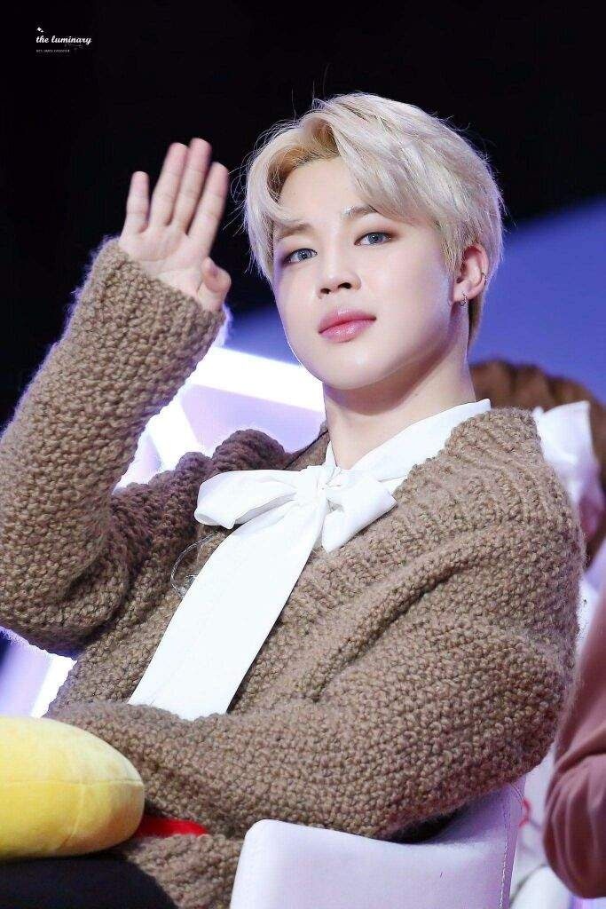jimin mặc màu gì cũng đẹp ảnh 15 jimin mac mau gi cung dep anh 15
