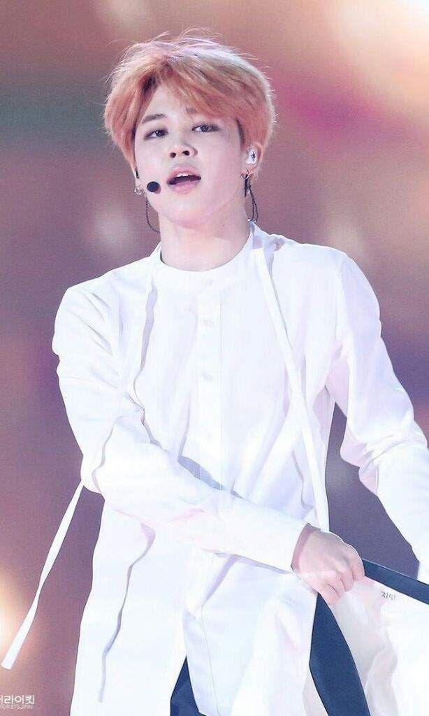 jimin mặc màu gì cũng đẹp ảnh 18 jimin mac mau gi cung dep anh 18