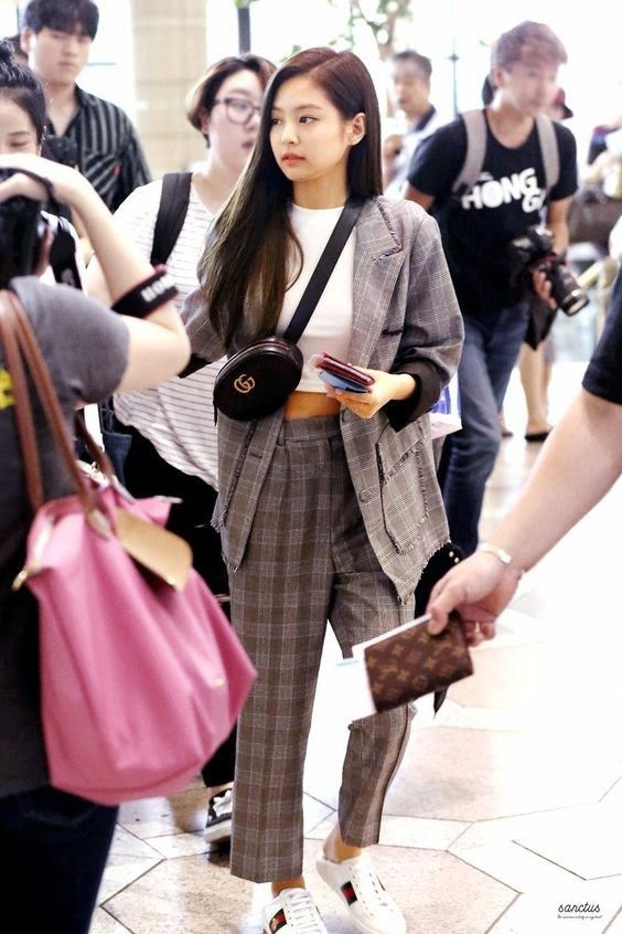 jennie mặc suit như giám đốc ảnh 5 jennie mac suit nhu giam doc anh 5