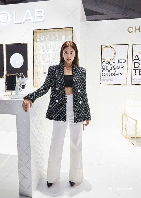 jennie mặc suit như giám đốc ảnh 8 jennie mac suit nhu giam doc anh 8