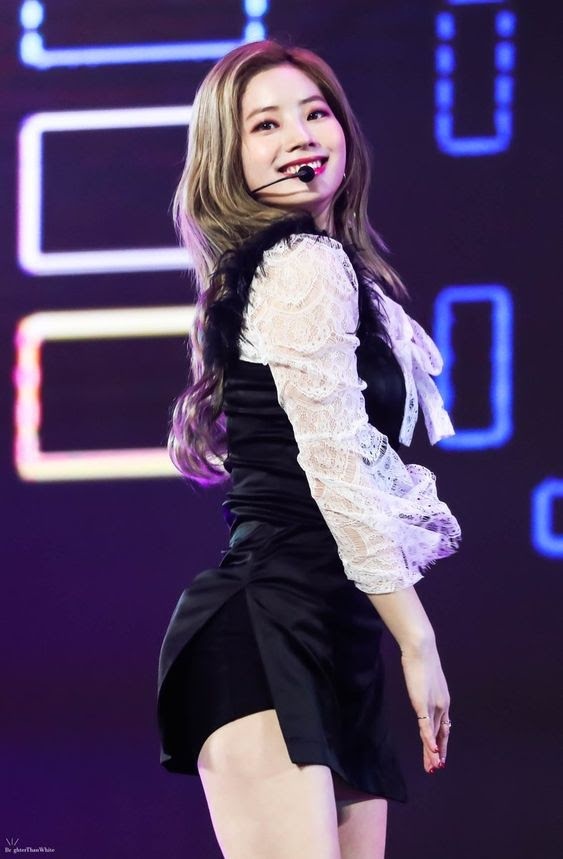 dahyun mac vay ao sexy anh 4