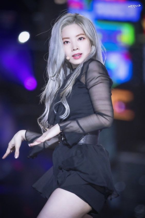 dahyun mac vay ao sexy anh 7