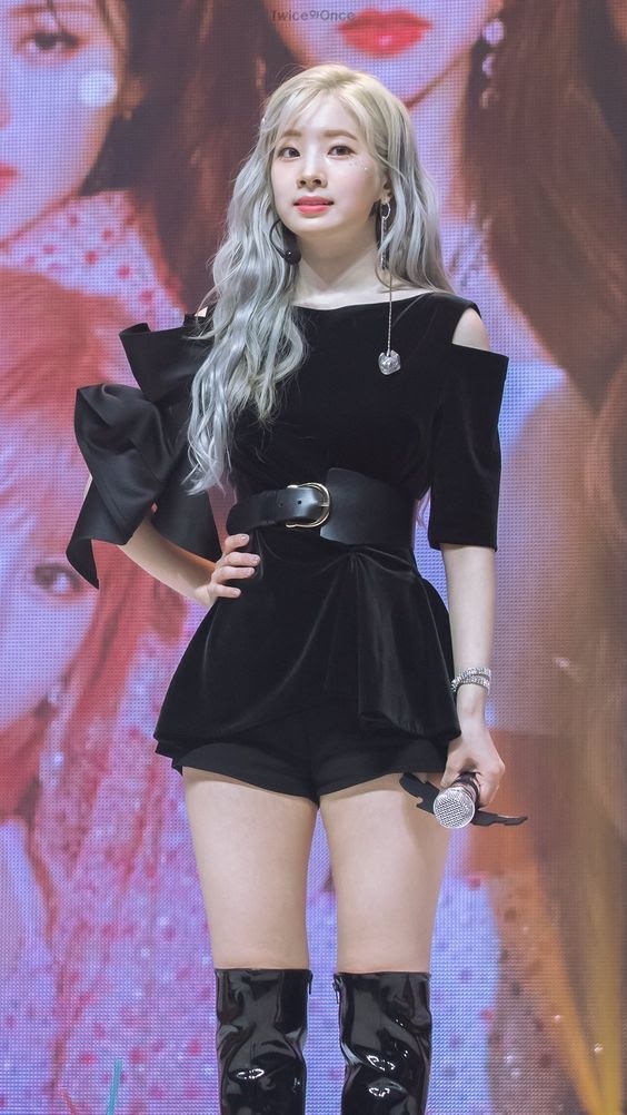 dahyun mac vay ao sexy anh 11