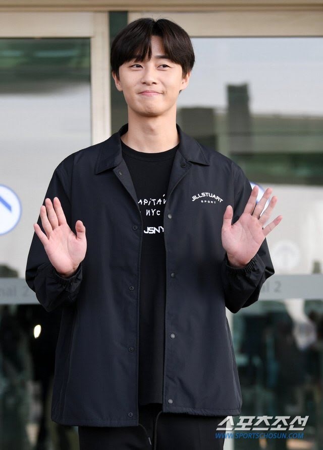 thời trang sân bay của park seo joon ảnh 2 thoi trang san bay cua park seo joon anh 2
