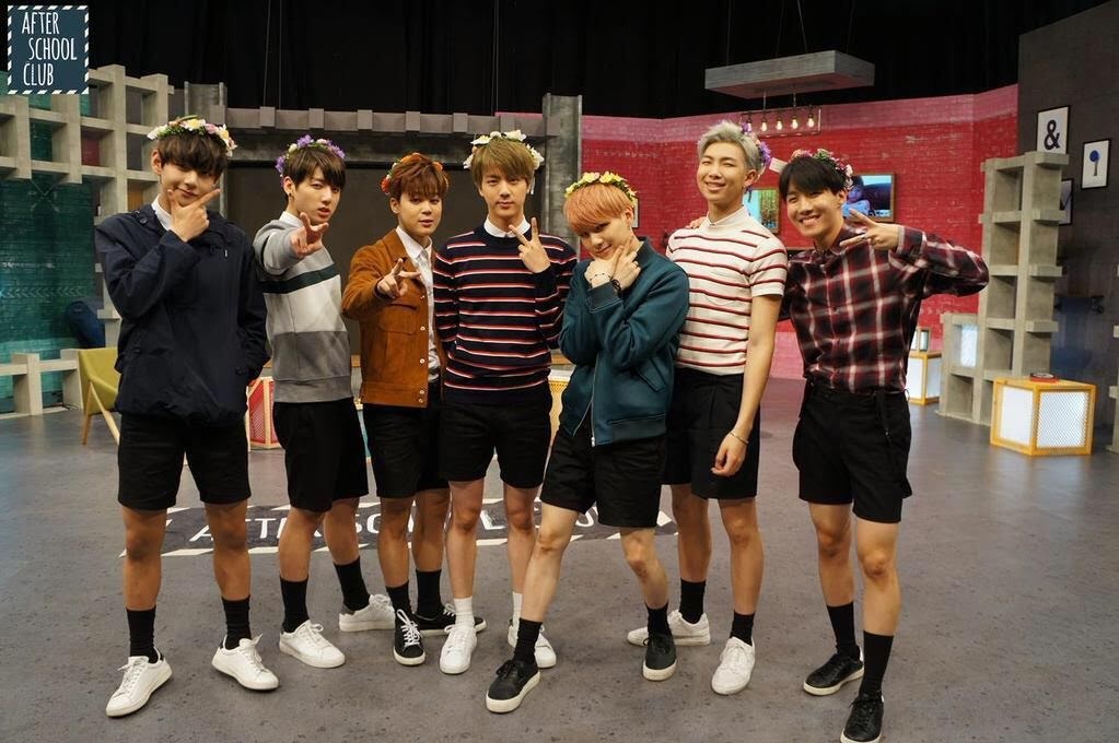 jin mac khac nhom bts anh 6